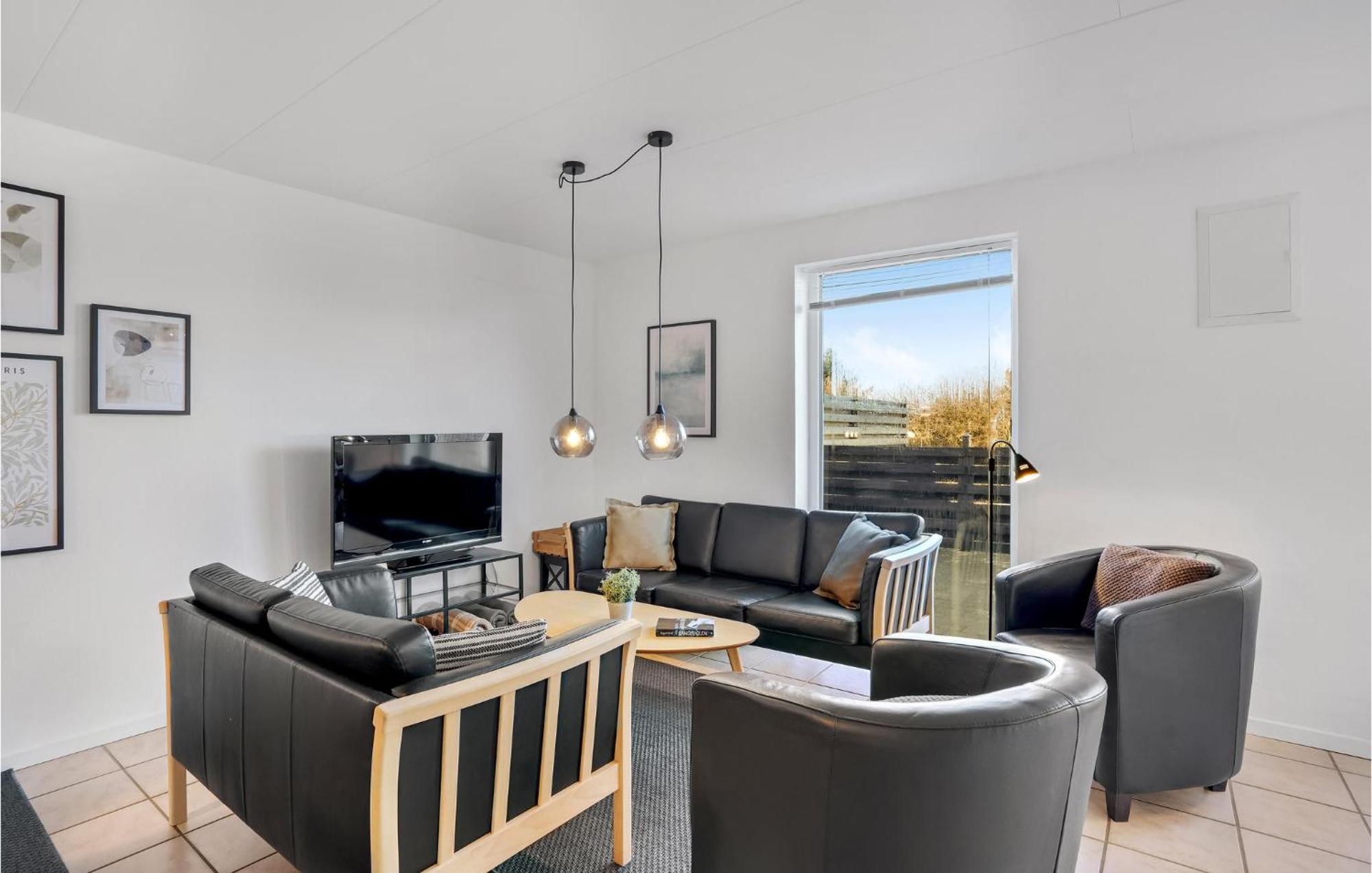 Amazing Home In Hvide Sande With Wifi Bjerregård Exteriér fotografie